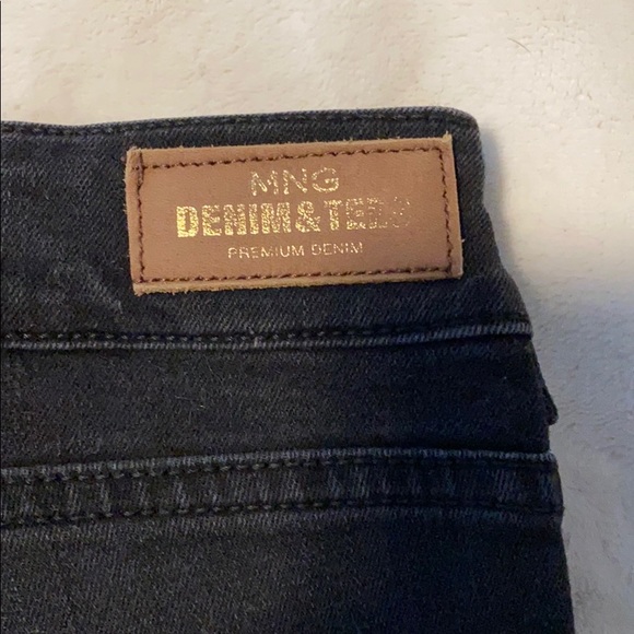 Black wash Mango ripped jeans - Picture 4 of 5